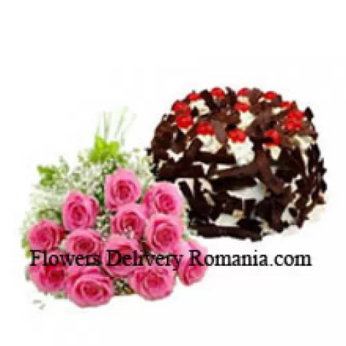 Bouquet de 11 roses roses accompagné d'un gâteau croustillant au chocolat de 1 kg