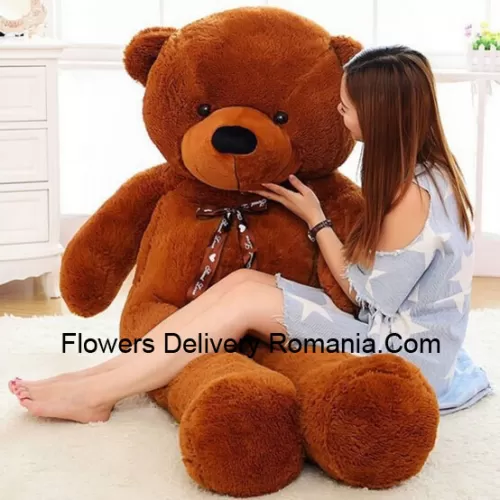 Ein riesiger 4 Fuß (48 Zoll / 122 Zentimeter) großer brauner Teddybär